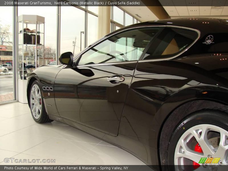 Nero Carbonio (Metallic Black) / Cuoio Sella (Saddle) 2008 Maserati GranTurismo
