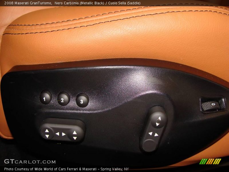Nero Carbonio (Metallic Black) / Cuoio Sella (Saddle) 2008 Maserati GranTurismo