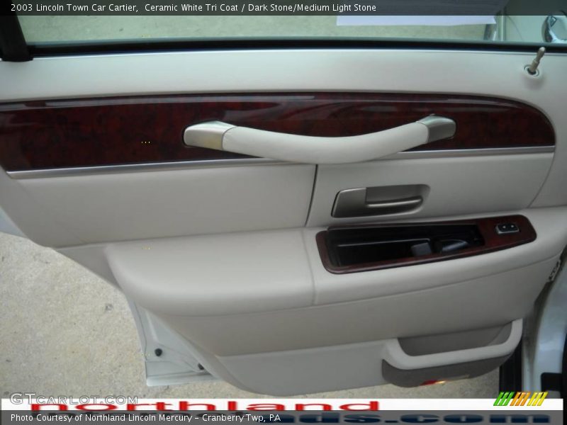 Ceramic White Tri Coat / Dark Stone/Medium Light Stone 2003 Lincoln Town Car Cartier