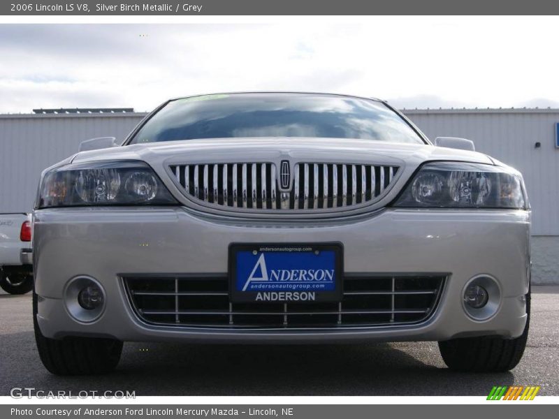 Silver Birch Metallic / Grey 2006 Lincoln LS V8