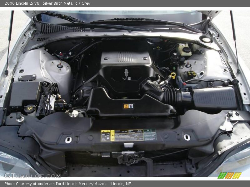 Silver Birch Metallic / Grey 2006 Lincoln LS V8