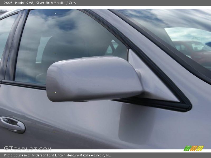 Silver Birch Metallic / Grey 2006 Lincoln LS V8