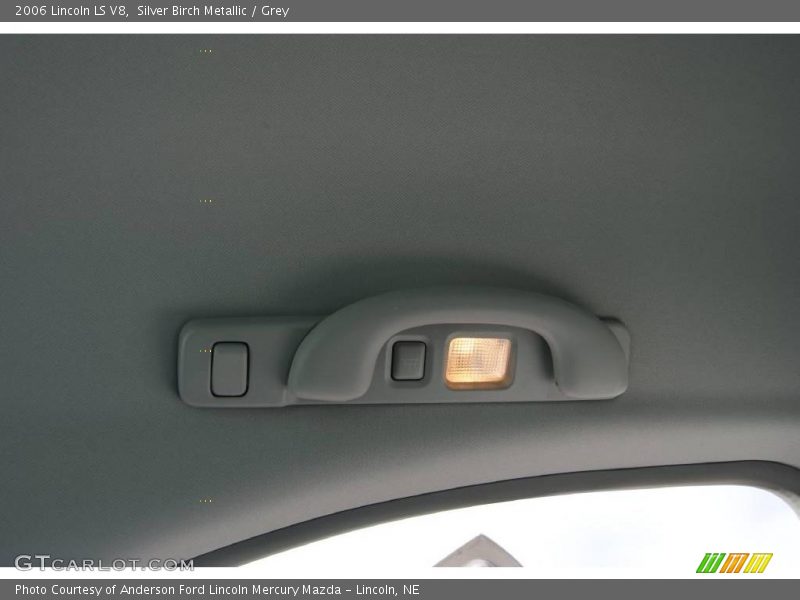 Silver Birch Metallic / Grey 2006 Lincoln LS V8