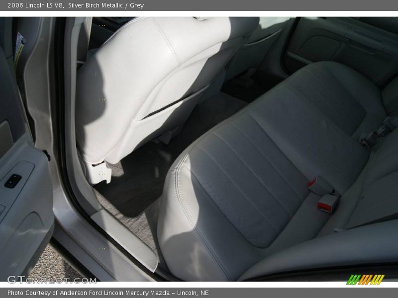 Silver Birch Metallic / Grey 2006 Lincoln LS V8