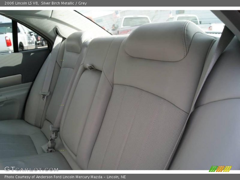 Silver Birch Metallic / Grey 2006 Lincoln LS V8