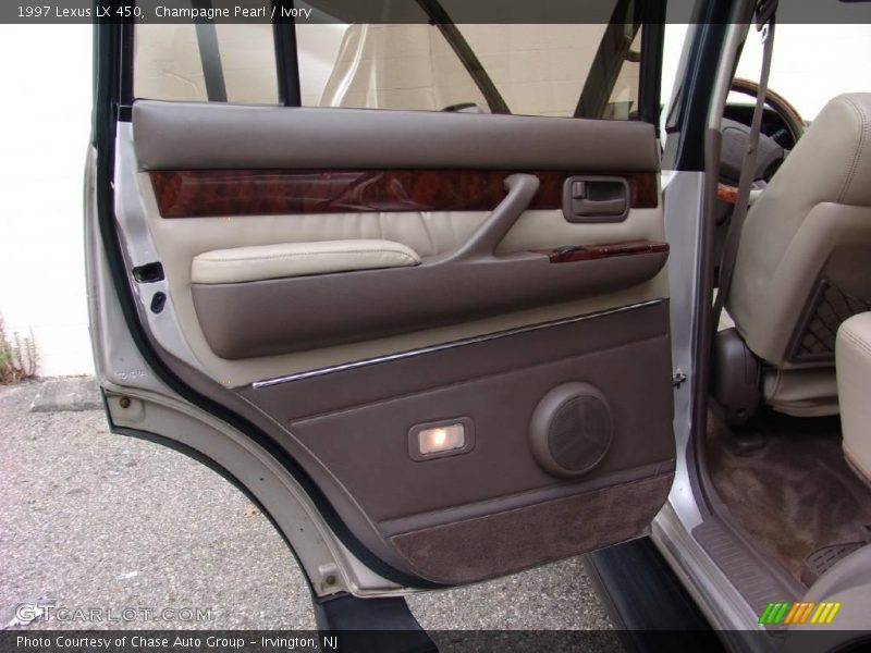 Champagne Pearl / Ivory 1997 Lexus LX 450