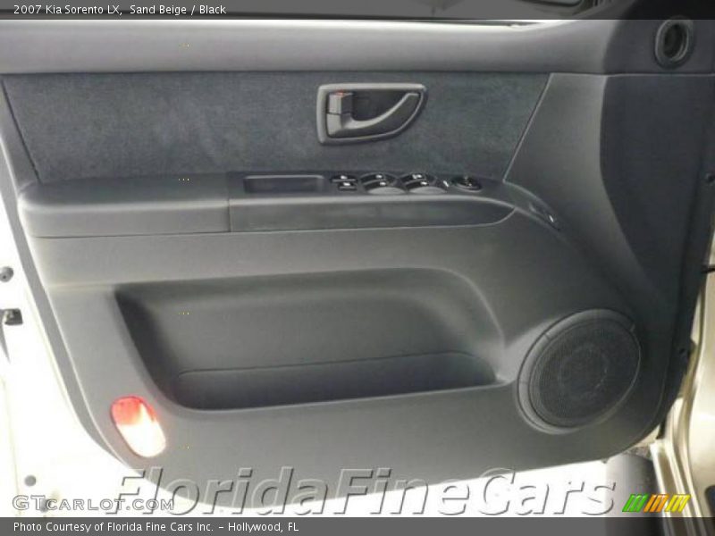 Sand Beige / Black 2007 Kia Sorento LX