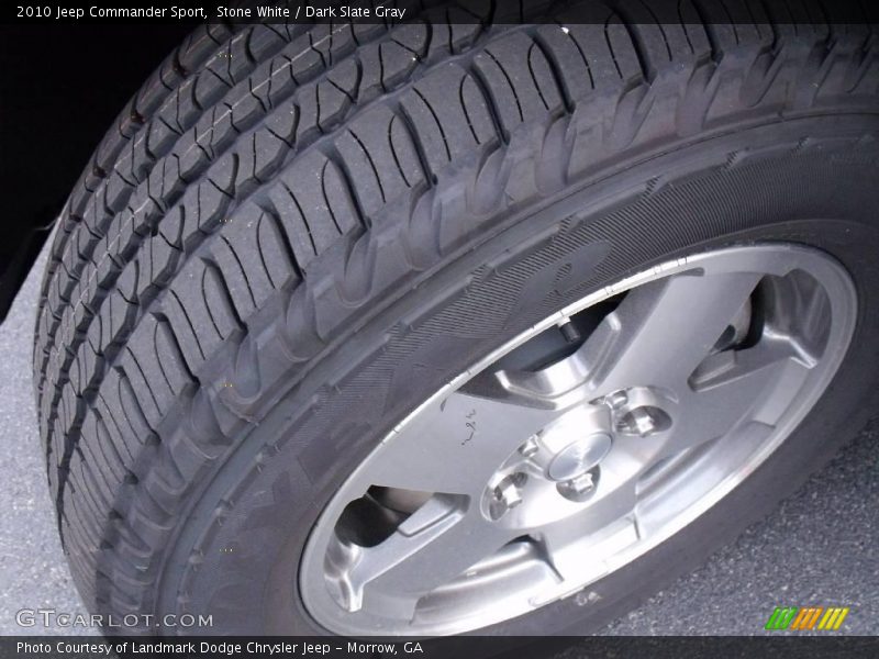 Stone White / Dark Slate Gray 2010 Jeep Commander Sport