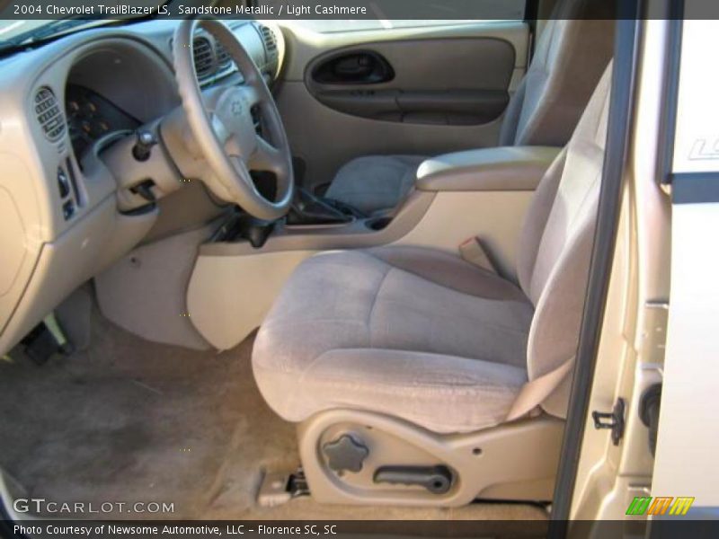 Sandstone Metallic / Light Cashmere 2004 Chevrolet TrailBlazer LS