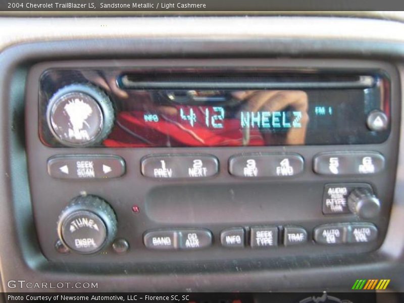 Sandstone Metallic / Light Cashmere 2004 Chevrolet TrailBlazer LS