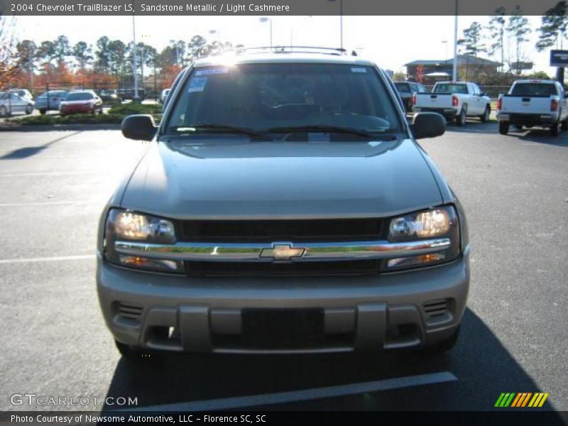 Sandstone Metallic / Light Cashmere 2004 Chevrolet TrailBlazer LS