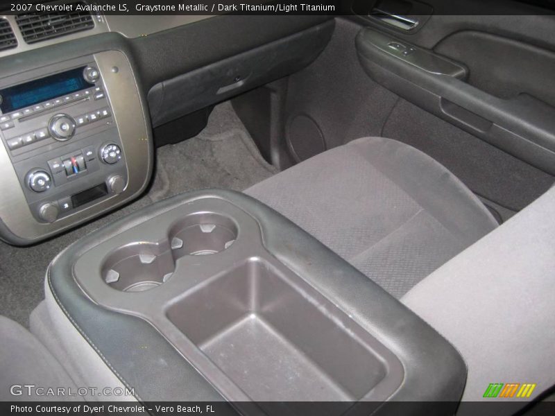 Graystone Metallic / Dark Titanium/Light Titanium 2007 Chevrolet Avalanche LS