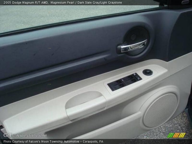 Magnesium Pearl / Dark Slate Gray/Light Graystone 2005 Dodge Magnum R/T AWD