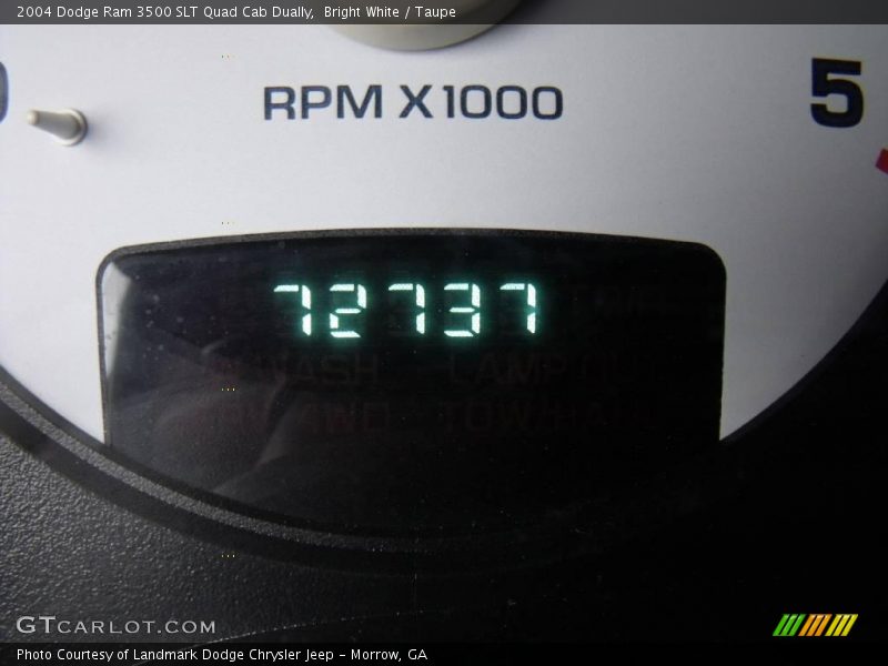 Bright White / Taupe 2004 Dodge Ram 3500 SLT Quad Cab Dually