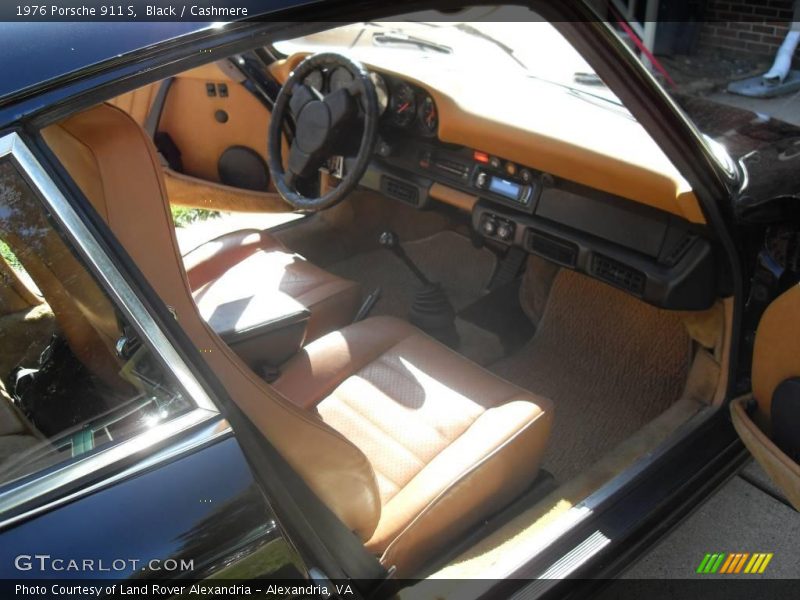  1976 911 S Cashmere Interior