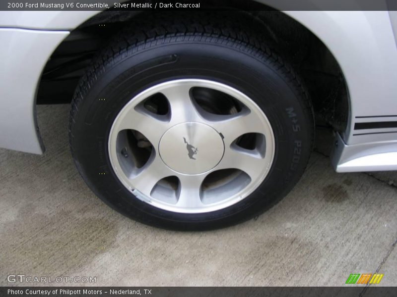 Silver Metallic / Dark Charcoal 2000 Ford Mustang V6 Convertible
