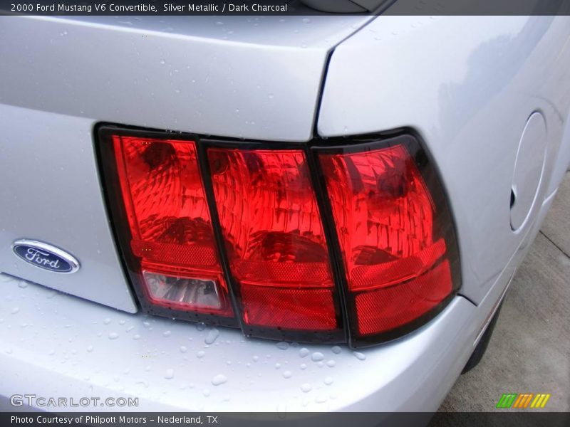 Silver Metallic / Dark Charcoal 2000 Ford Mustang V6 Convertible