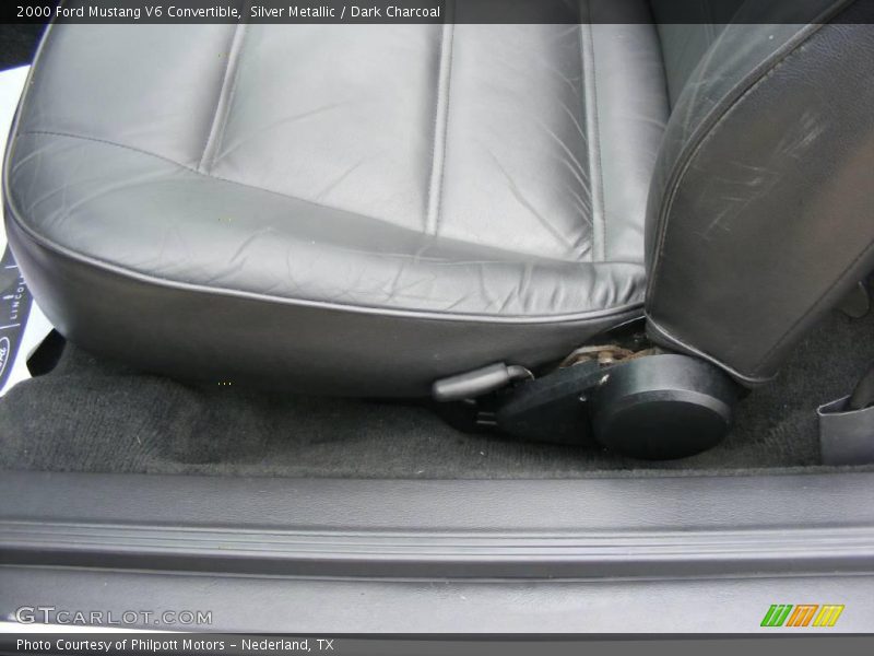 Silver Metallic / Dark Charcoal 2000 Ford Mustang V6 Convertible