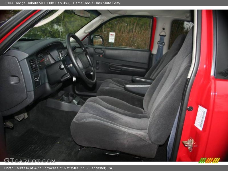 Flame Red / Dark Slate Gray 2004 Dodge Dakota SXT Club Cab 4x4