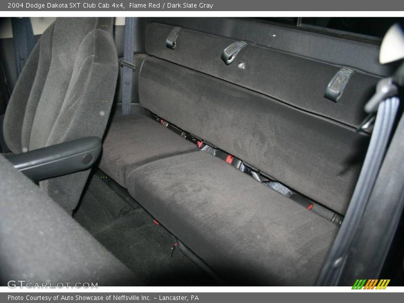Flame Red / Dark Slate Gray 2004 Dodge Dakota SXT Club Cab 4x4