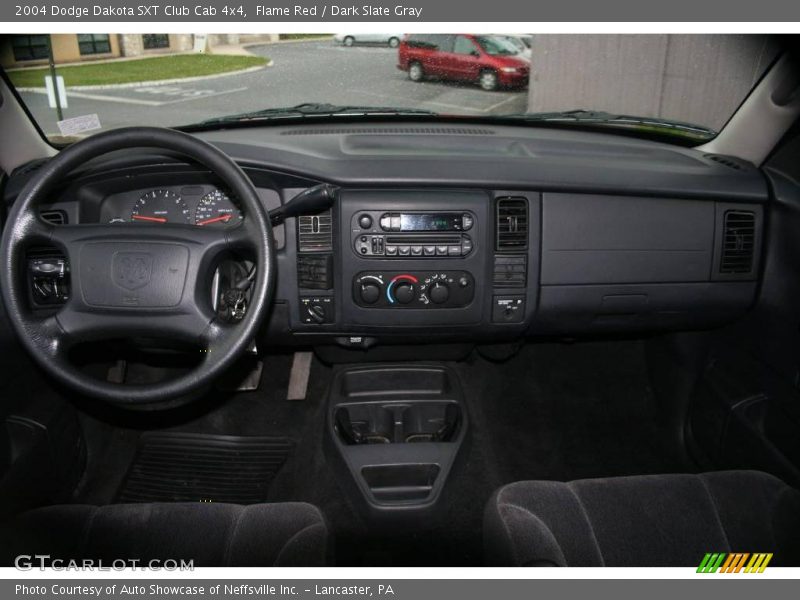 Flame Red / Dark Slate Gray 2004 Dodge Dakota SXT Club Cab 4x4