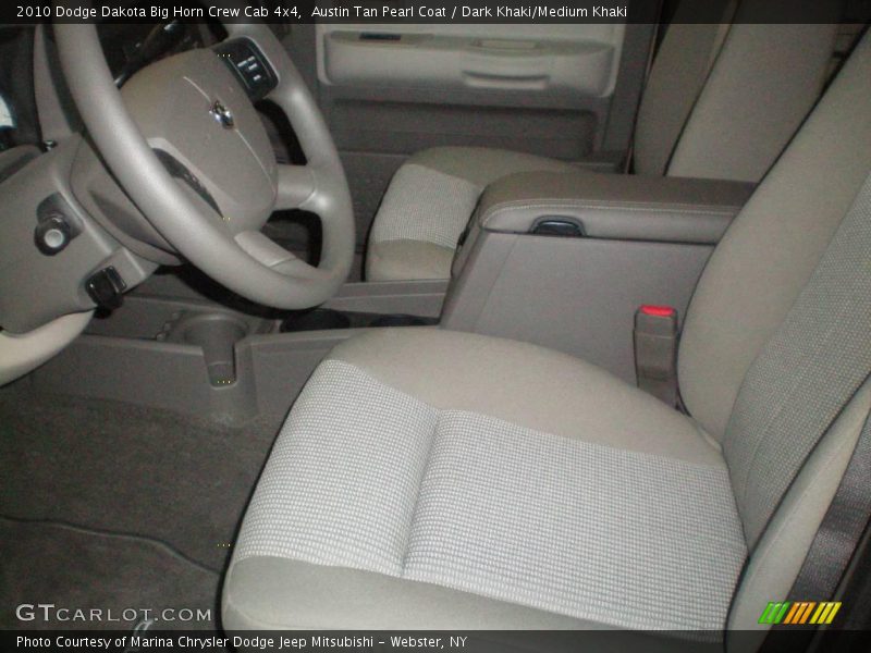 Austin Tan Pearl Coat / Dark Khaki/Medium Khaki 2010 Dodge Dakota Big Horn Crew Cab 4x4