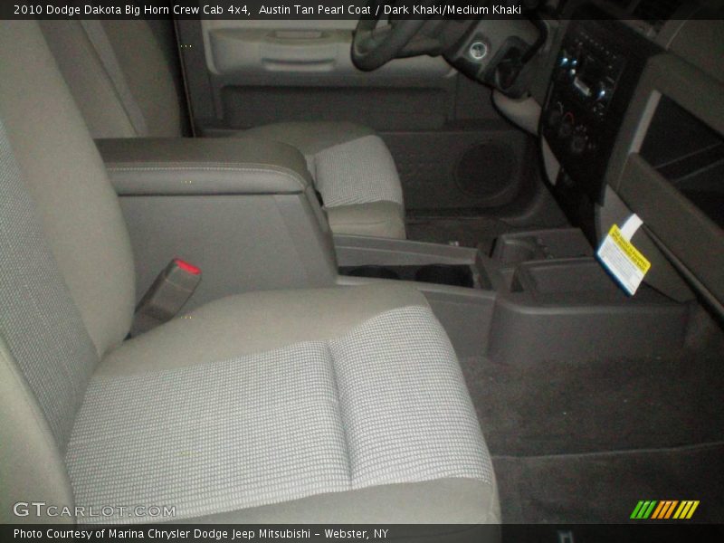 Austin Tan Pearl Coat / Dark Khaki/Medium Khaki 2010 Dodge Dakota Big Horn Crew Cab 4x4