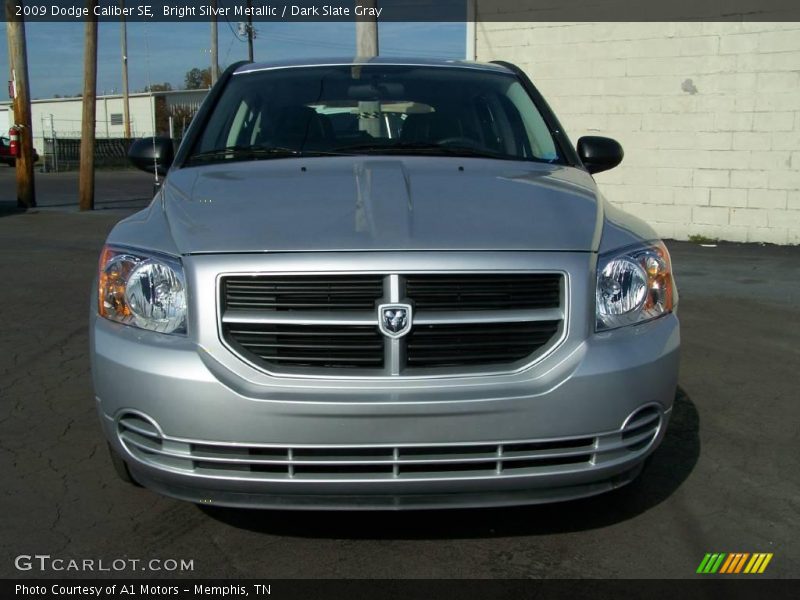 Bright Silver Metallic / Dark Slate Gray 2009 Dodge Caliber SE