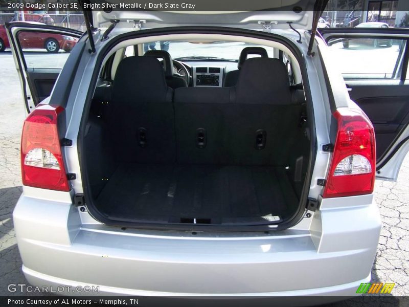 Bright Silver Metallic / Dark Slate Gray 2009 Dodge Caliber SE