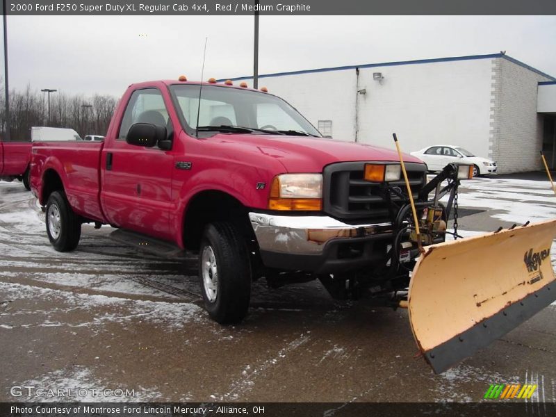 Red / Medium Graphite 2000 Ford F250 Super Duty XL Regular Cab 4x4