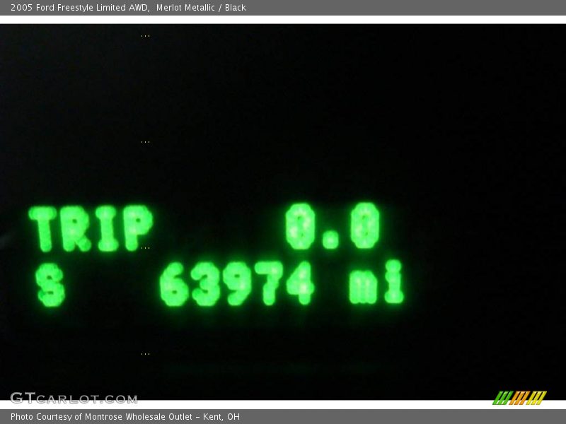 Merlot Metallic / Black 2005 Ford Freestyle Limited AWD