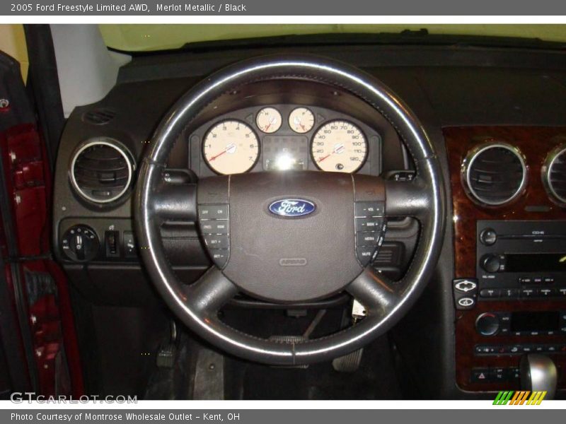 Merlot Metallic / Black 2005 Ford Freestyle Limited AWD