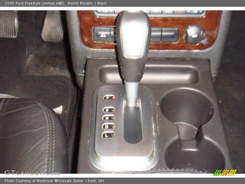 Merlot Metallic / Black 2005 Ford Freestyle Limited AWD