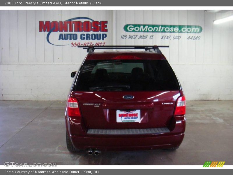 Merlot Metallic / Black 2005 Ford Freestyle Limited AWD