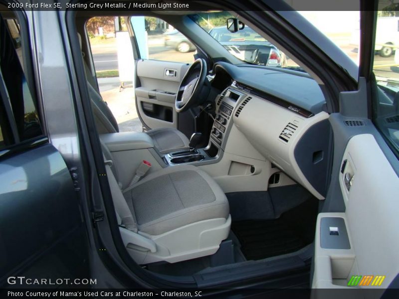 Sterling Grey Metallic / Medium Light Stone 2009 Ford Flex SE