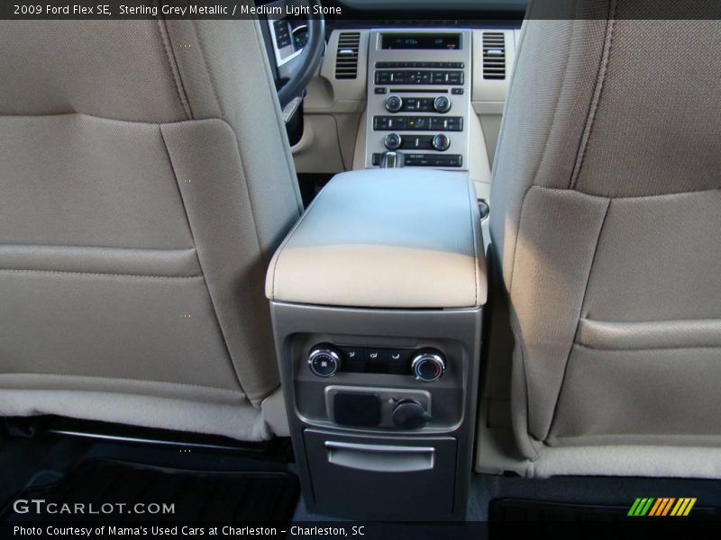 Sterling Grey Metallic / Medium Light Stone 2009 Ford Flex SE