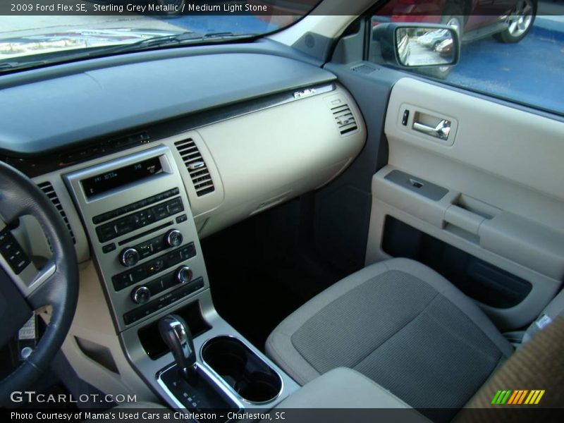 Sterling Grey Metallic / Medium Light Stone 2009 Ford Flex SE