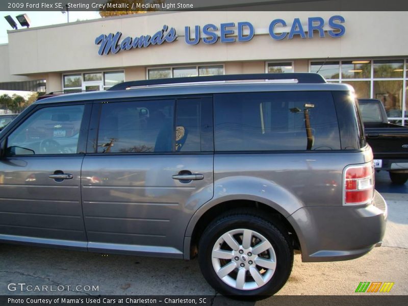 Sterling Grey Metallic / Medium Light Stone 2009 Ford Flex SE