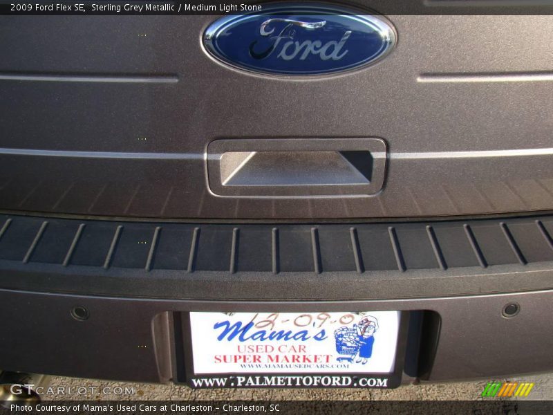 Sterling Grey Metallic / Medium Light Stone 2009 Ford Flex SE