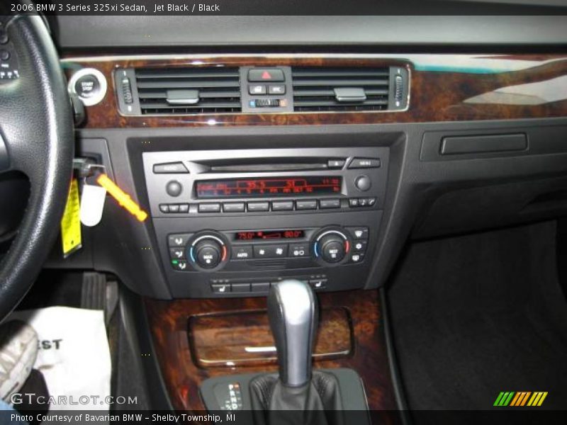 Jet Black / Black 2006 BMW 3 Series 325xi Sedan