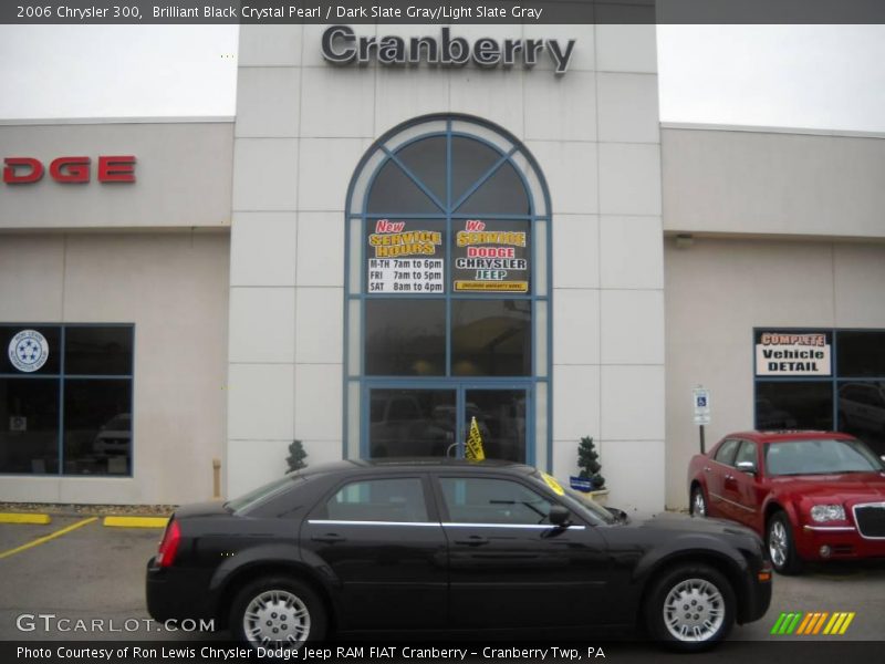 Brilliant Black Crystal Pearl / Dark Slate Gray/Light Slate Gray 2006 Chrysler 300