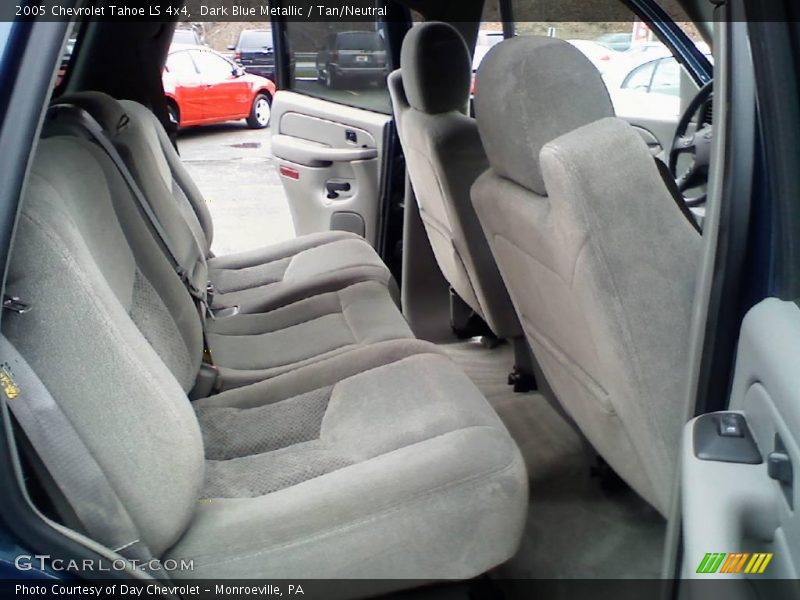 Dark Blue Metallic / Tan/Neutral 2005 Chevrolet Tahoe LS 4x4