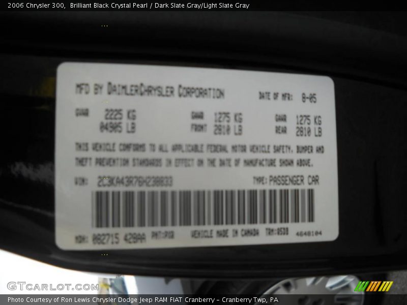 Brilliant Black Crystal Pearl / Dark Slate Gray/Light Slate Gray 2006 Chrysler 300