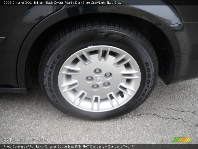 Brilliant Black Crystal Pearl / Dark Slate Gray/Light Slate Gray 2006 Chrysler 300