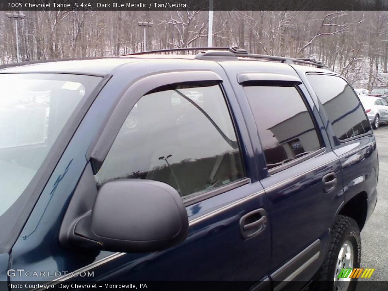 Dark Blue Metallic / Tan/Neutral 2005 Chevrolet Tahoe LS 4x4