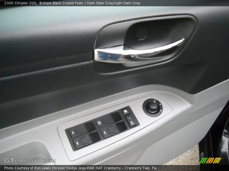 Brilliant Black Crystal Pearl / Dark Slate Gray/Light Slate Gray 2006 Chrysler 300
