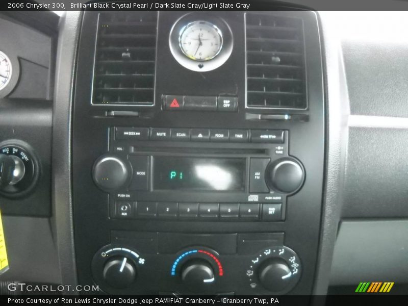 Brilliant Black Crystal Pearl / Dark Slate Gray/Light Slate Gray 2006 Chrysler 300