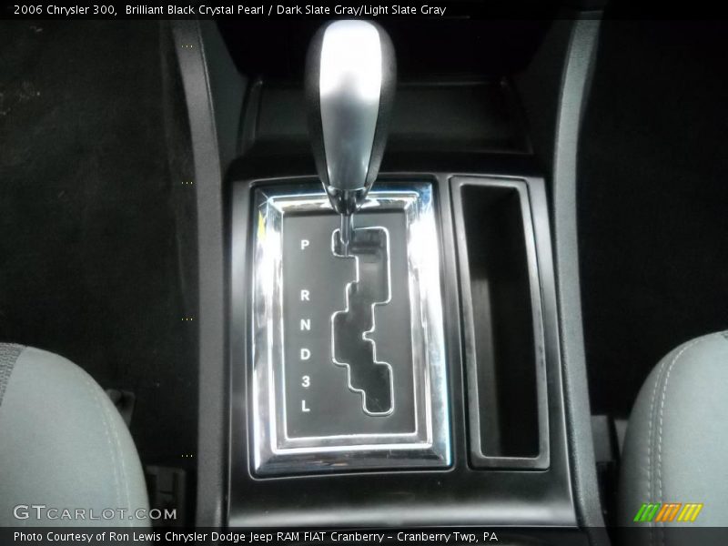 Brilliant Black Crystal Pearl / Dark Slate Gray/Light Slate Gray 2006 Chrysler 300