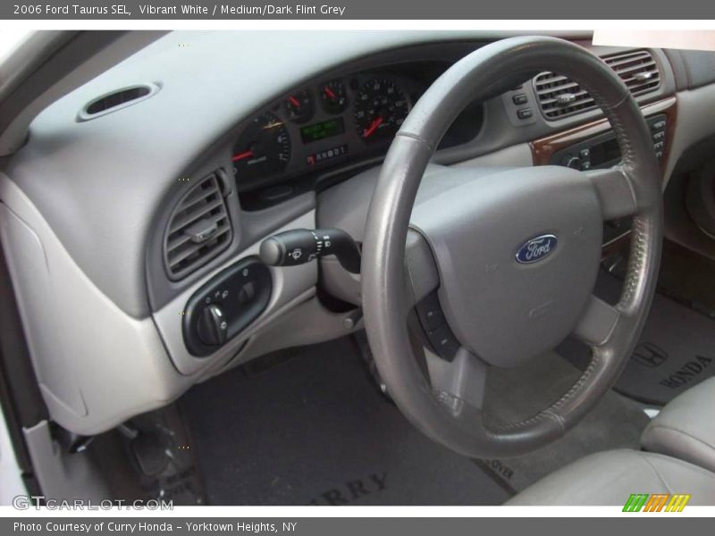 Vibrant White / Medium/Dark Flint Grey 2006 Ford Taurus SEL