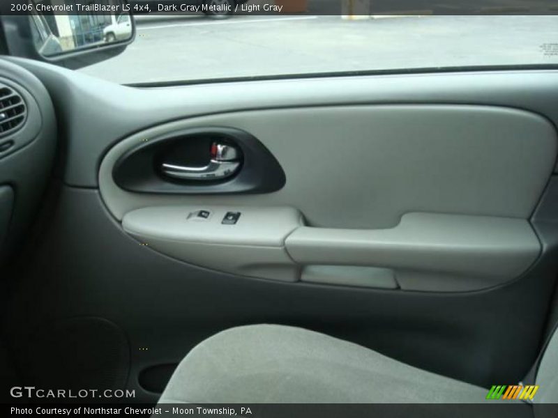 Dark Gray Metallic / Light Gray 2006 Chevrolet TrailBlazer LS 4x4